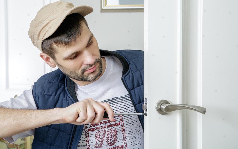trouver un serrurier honnete Paris 18